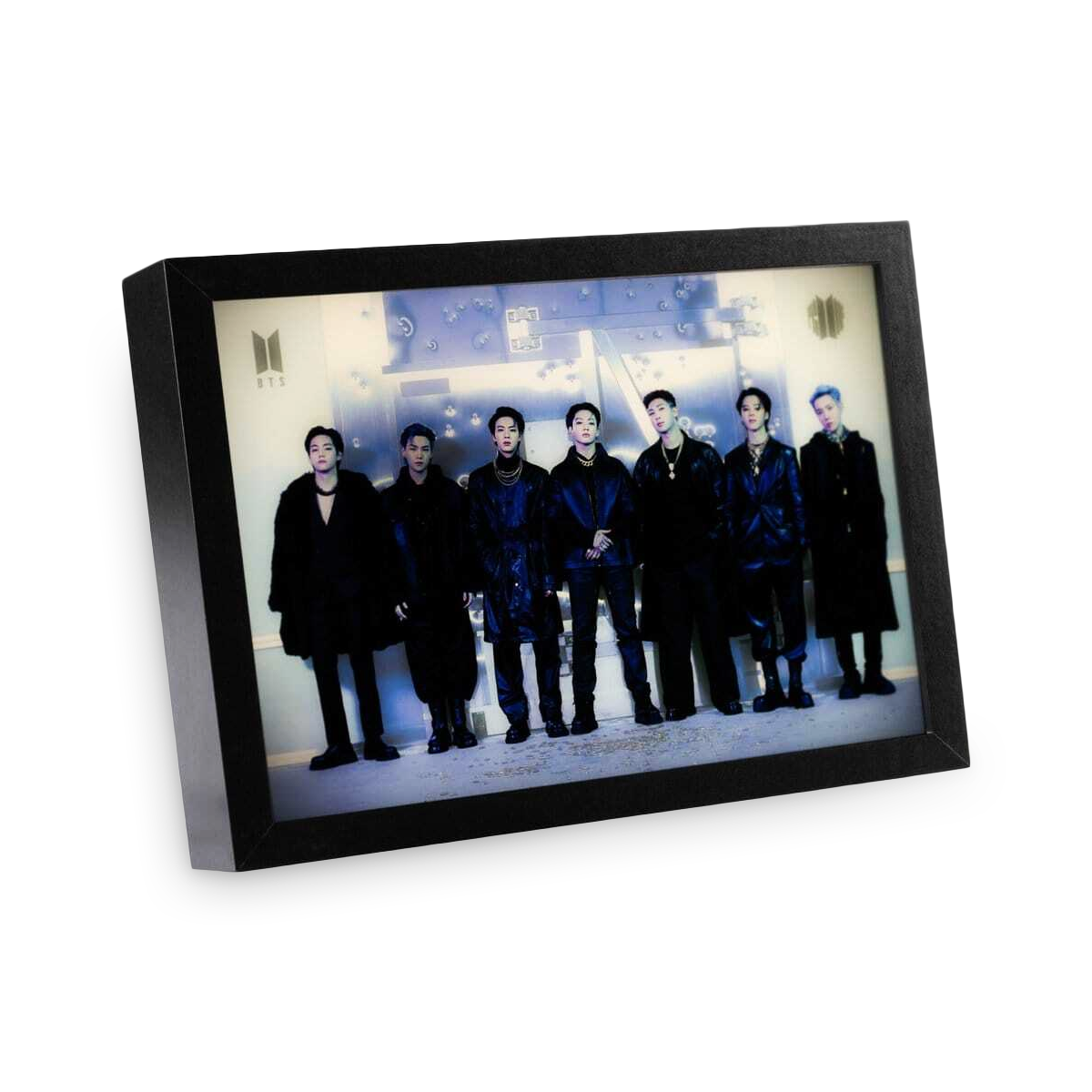 BTS: Dekoratives Bild mit LED Beleuchtung